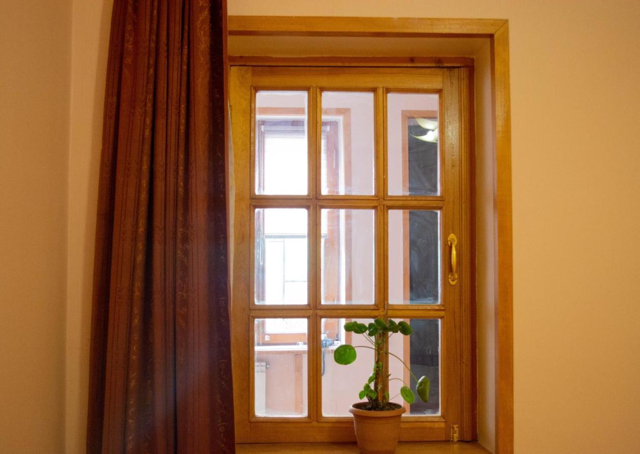 Sunflower Hotel Tbiliszi Kültér fotó