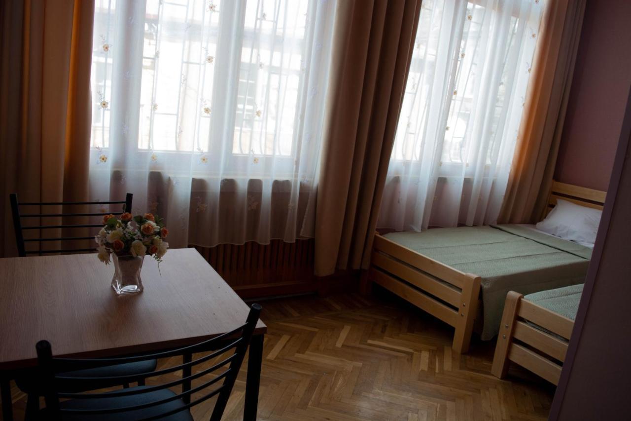 Sunflower Hotel Tbiliszi Kültér fotó