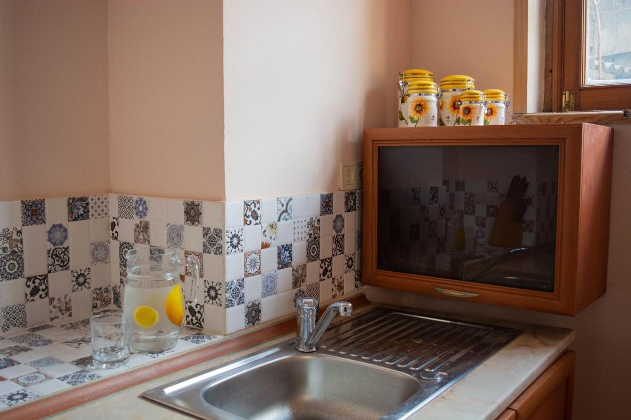 Sunflower Hotel Tbiliszi Kültér fotó